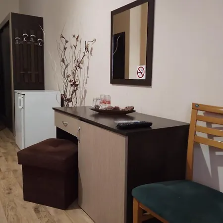 Hostel Brestnik Хостел *